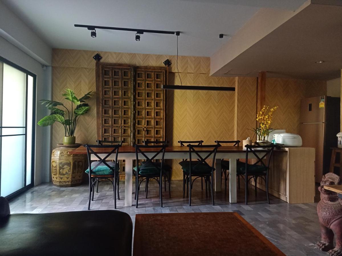 8Th House @ Center Of Chiangmai Old Town Apartment Chiang Mai Exterior photo